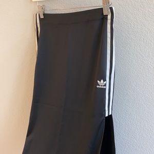 Adidas - Slit Athletic Style Skirt